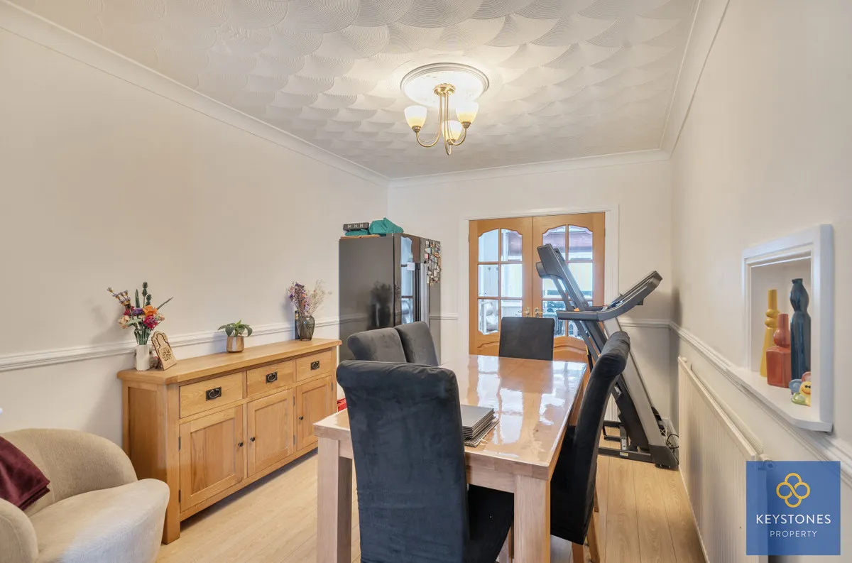 Hainault Road, Romford, RM5 3AP, photo 9