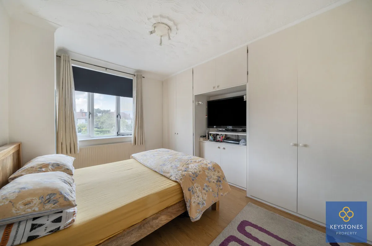 Hainault Road, Romford, RM5 3AP, photo 15