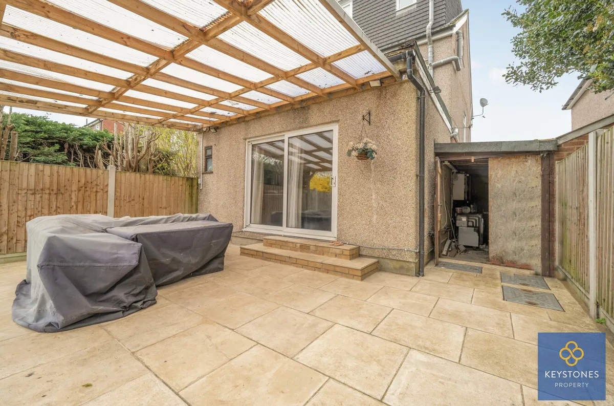 Hainault Road, Romford, RM5 3AP, photo 20