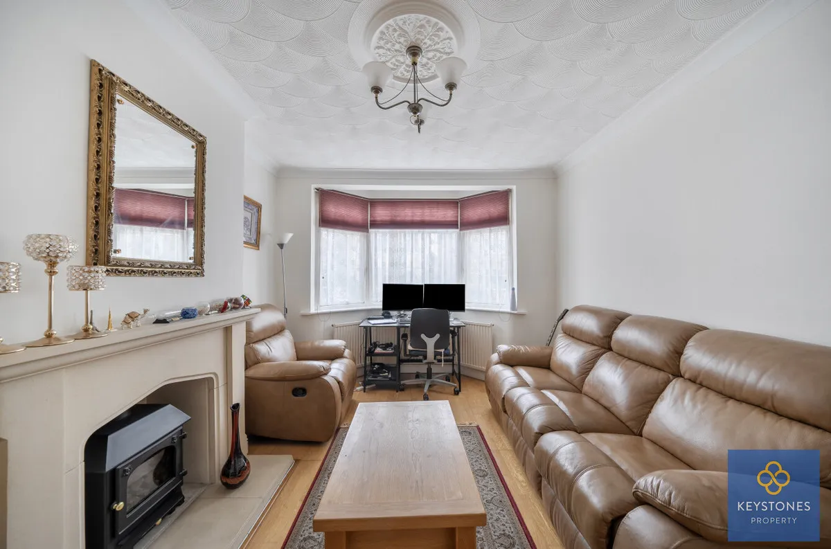 Hainault Road, Romford, RM5 3AP, photo 7