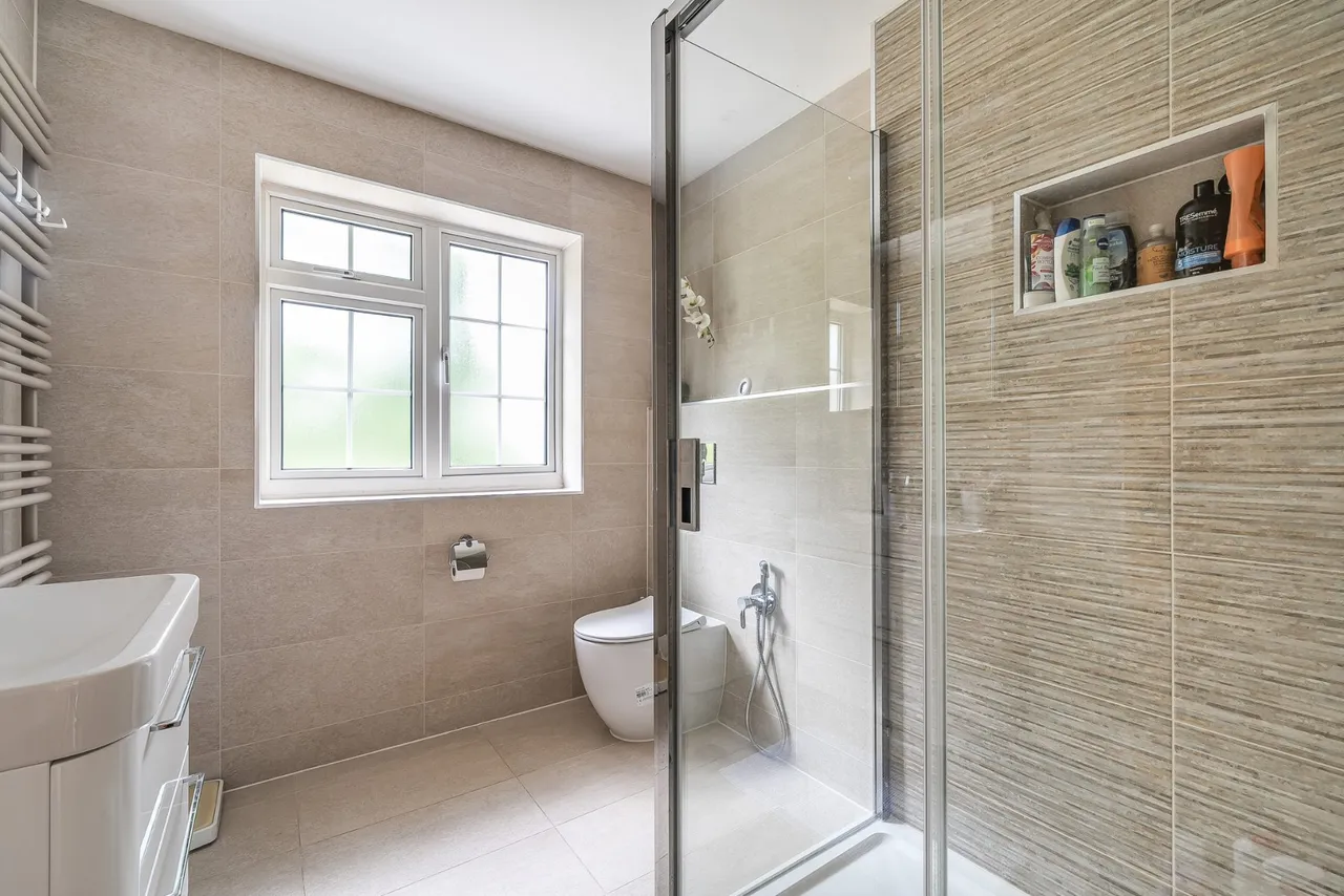 Birch Grove, Pyrford, GU22, photo 11