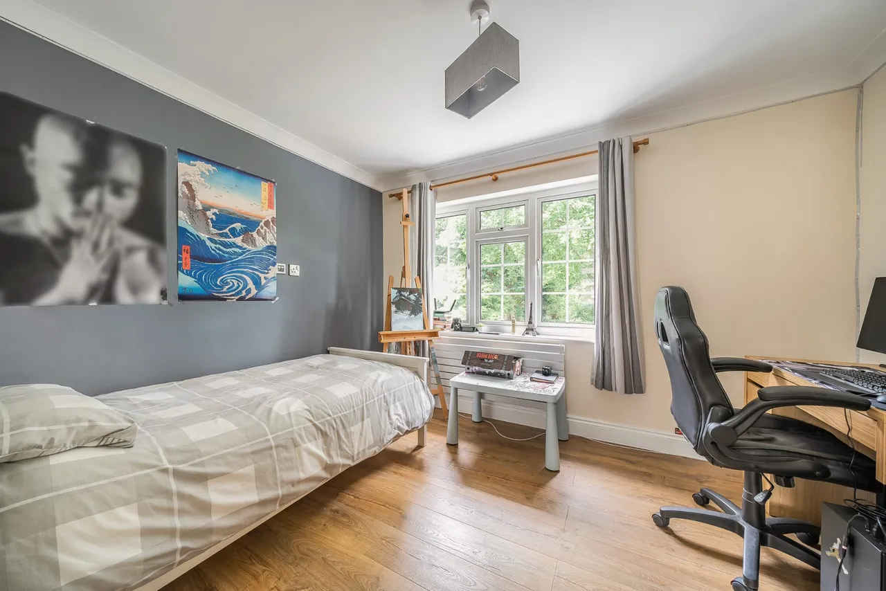 Birch Grove, Pyrford, GU22, photo 14