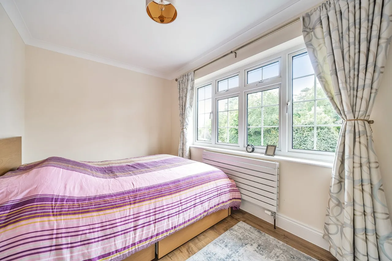 Birch Grove, Pyrford, GU22, photo 13