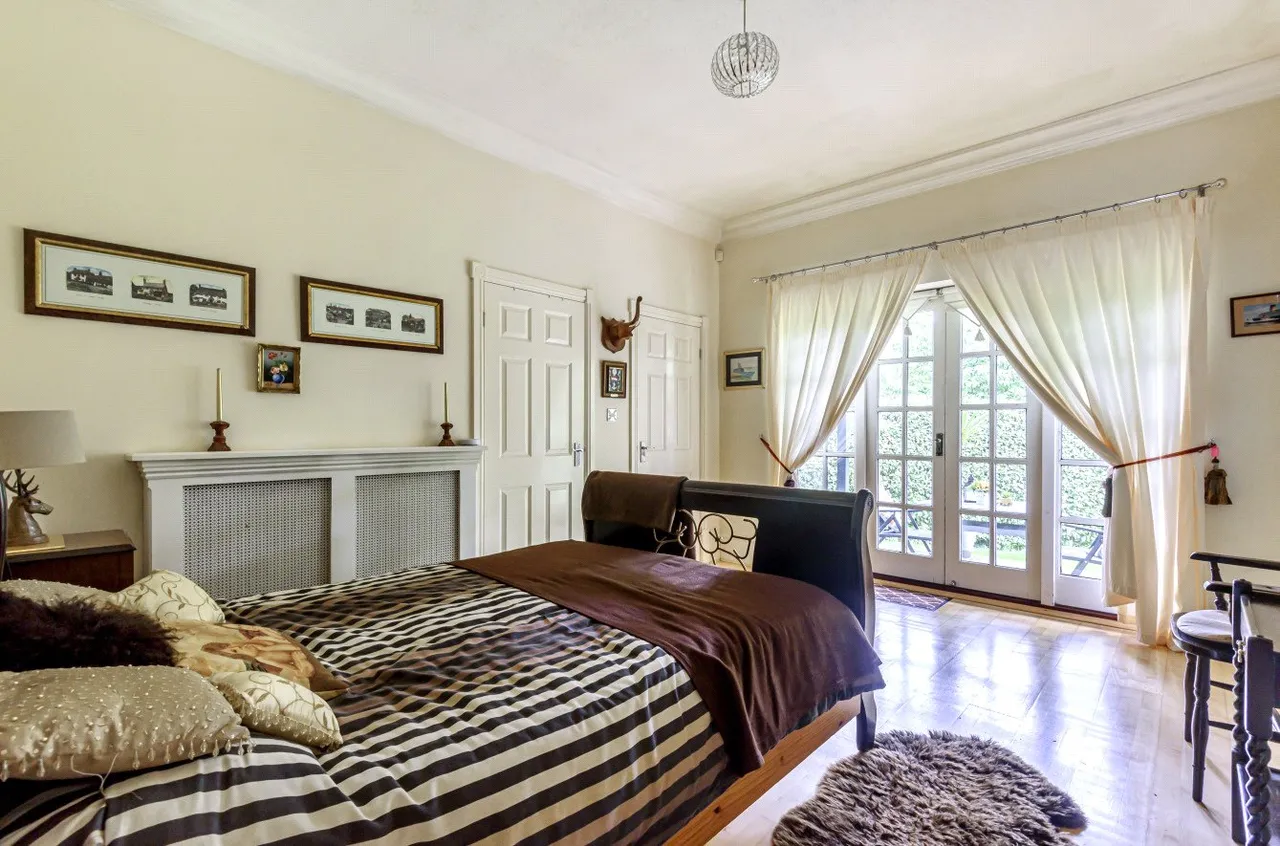 Bracken Place, Chilworth, SO16, photo 4