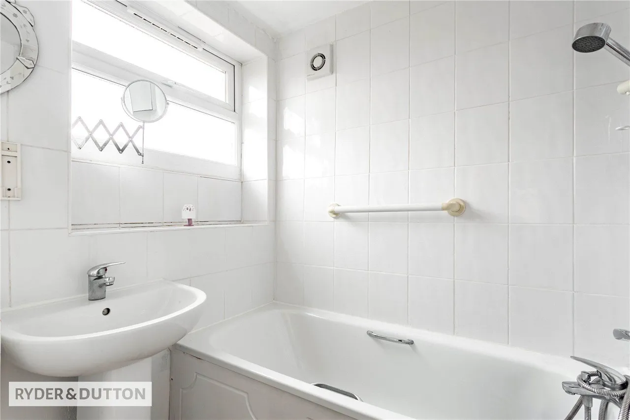 Worsley Avenue, Moston, M40, photo 14
