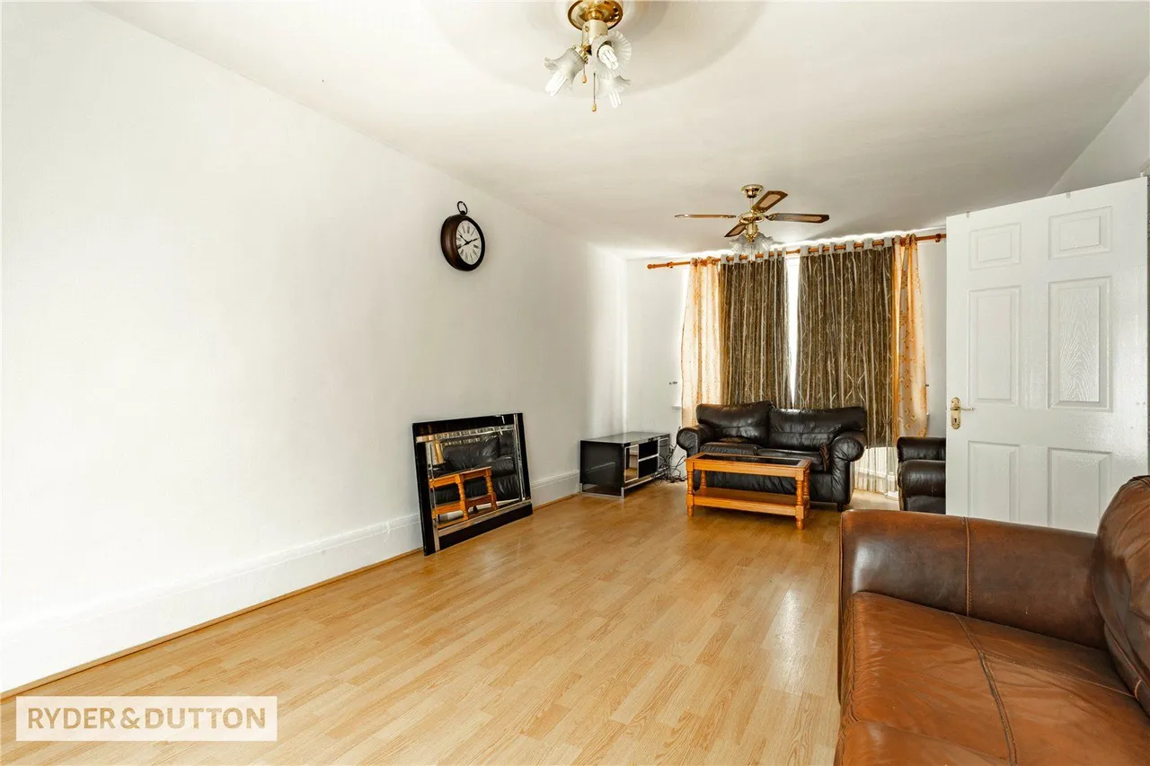 Worsley Avenue, Moston, M40, photo 5
