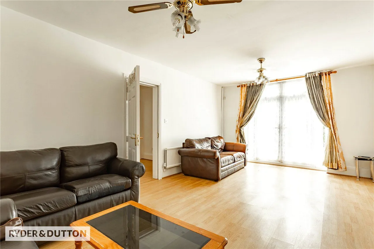 Worsley Avenue, Moston, M40, photo 4