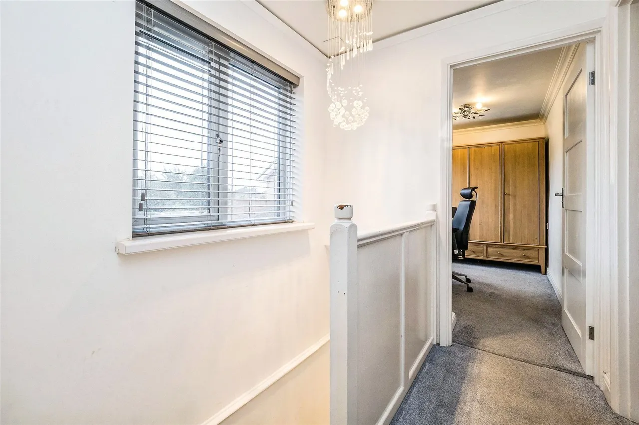 Stephen Avenue, Rainham, RM13, photo 12
