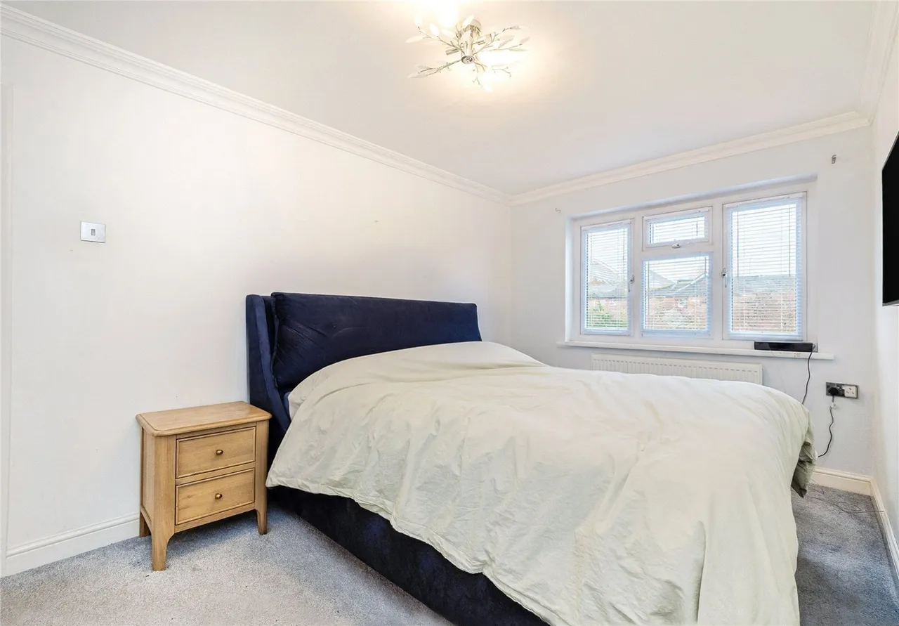 Stephen Avenue, Rainham, RM13, photo 10
