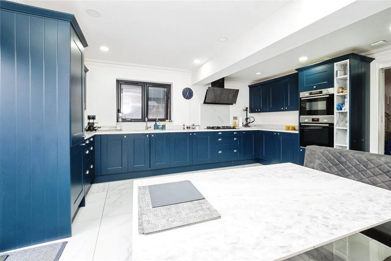 Stephen Avenue, Rainham, RM13, photo 6