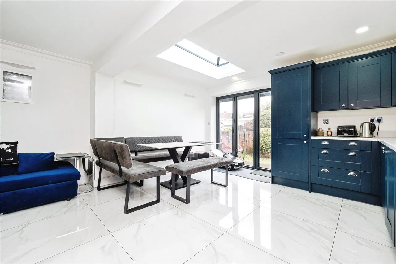 Stephen Avenue, Rainham, RM13, photo 5