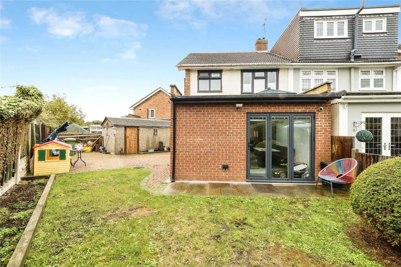 Stephen Avenue, Rainham, RM13, photo 4