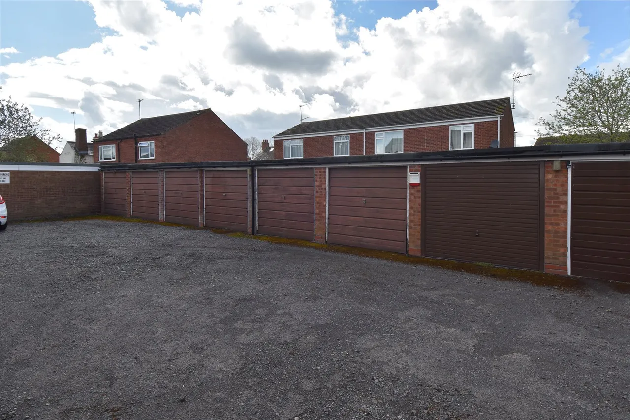 Feckenham Road, Astwood Bank, Redditch, Worcestershire, B96 6DS, photo 17