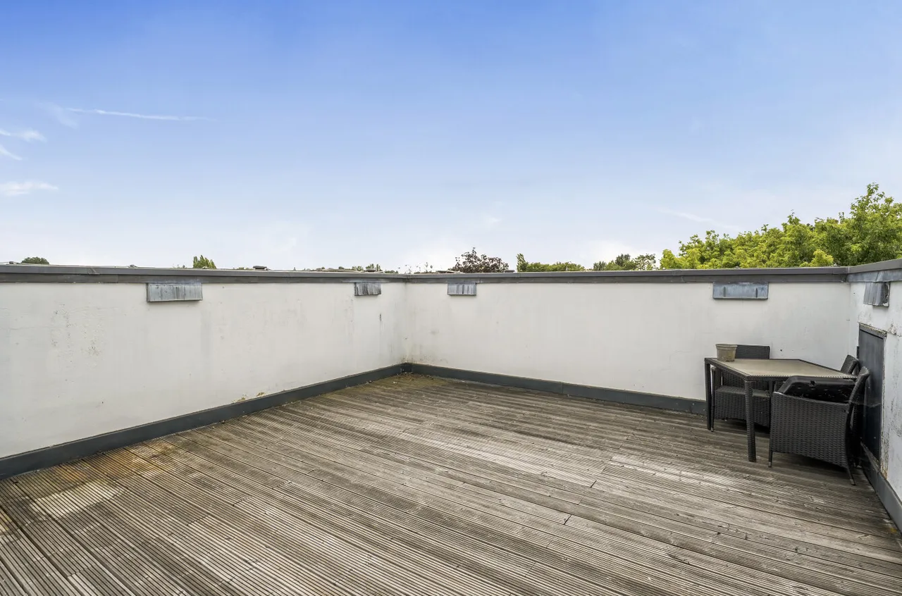 Maybury Close, Frimley, Camberley, Surrey, GU16 7AX, photo 14