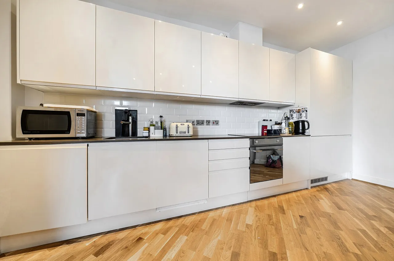 Maybury Close, Frimley, Camberley, Surrey, GU16 7AX, photo 4