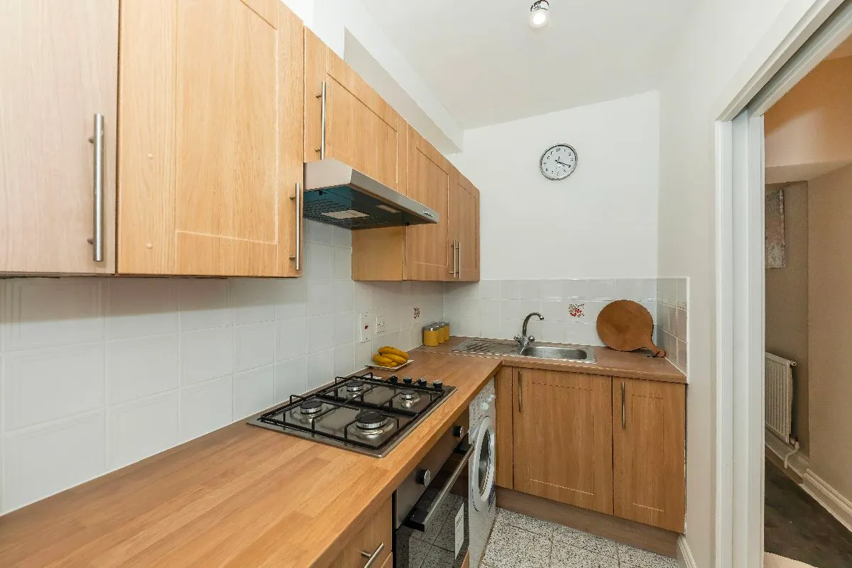 Delaford Street, SW6, photo 2