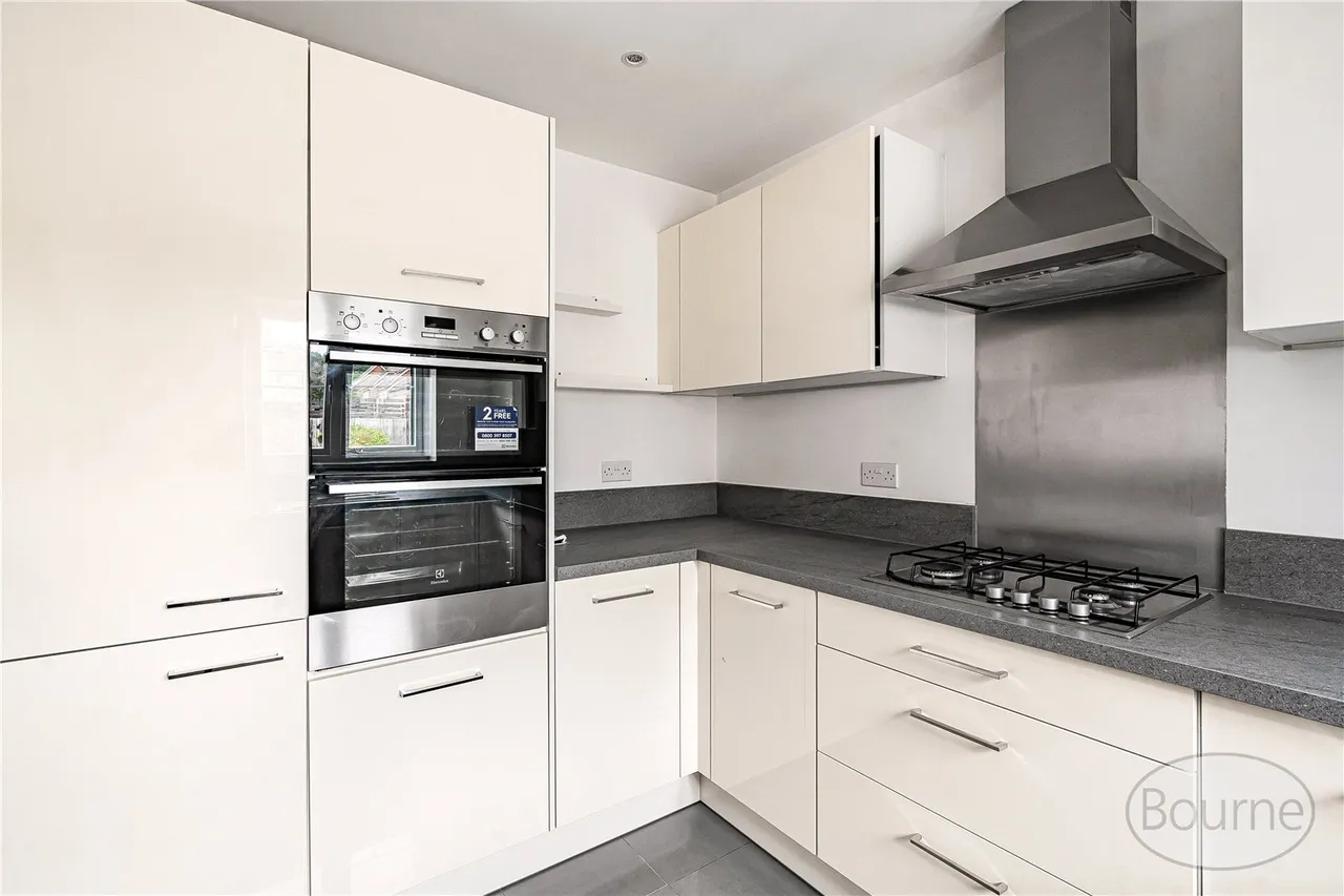 Jersey Close, Knaphill, GU21, photo 4