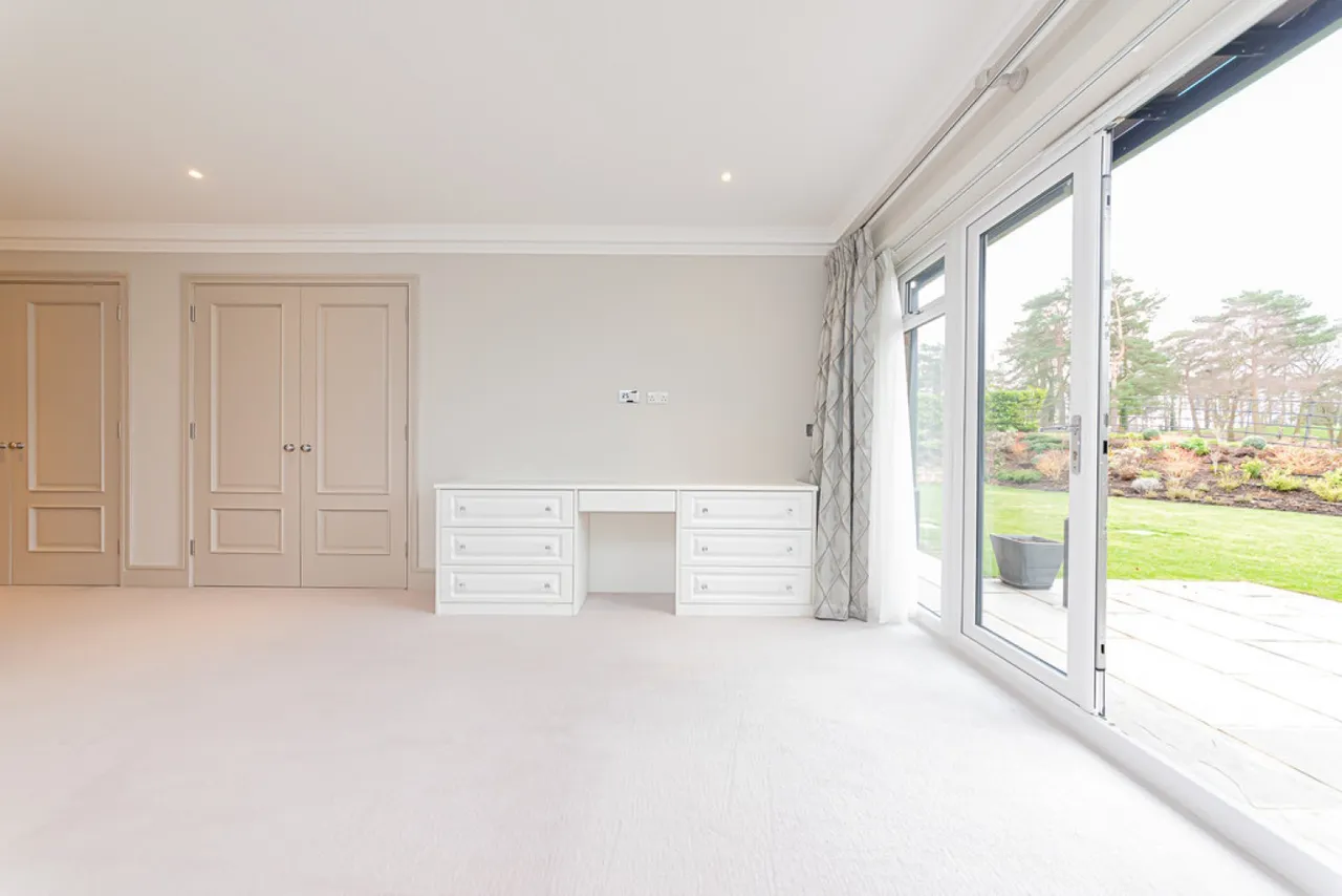 Camberley, Surrey, photo 11