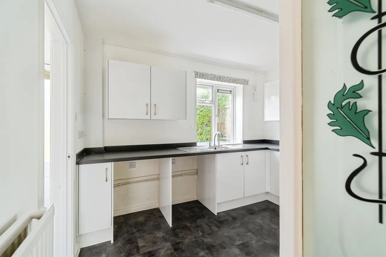 London Road, Chippenham, photo 6