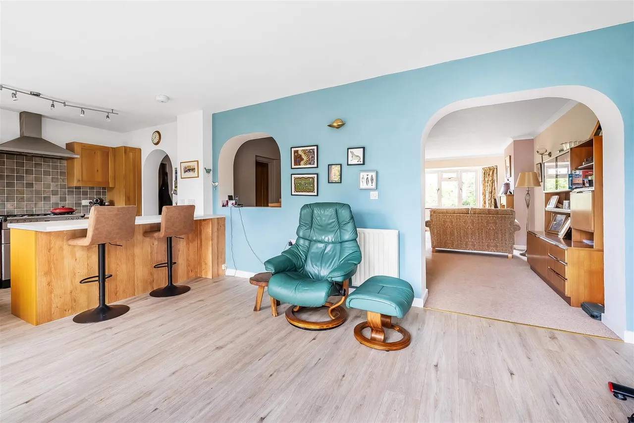 Hazel Way, Fetcham, KT22, photo 8