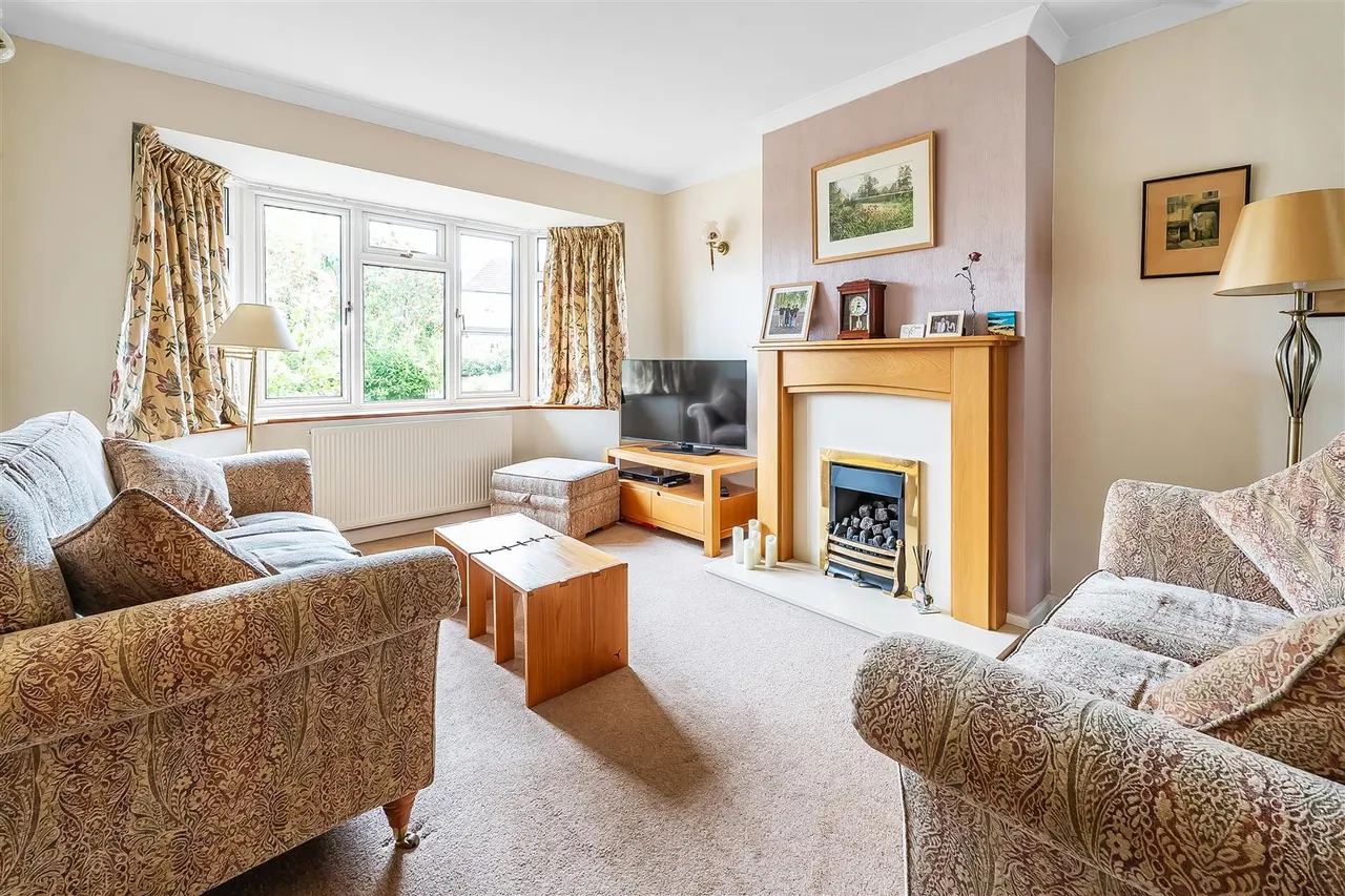 Hazel Way, Fetcham, KT22, photo 7