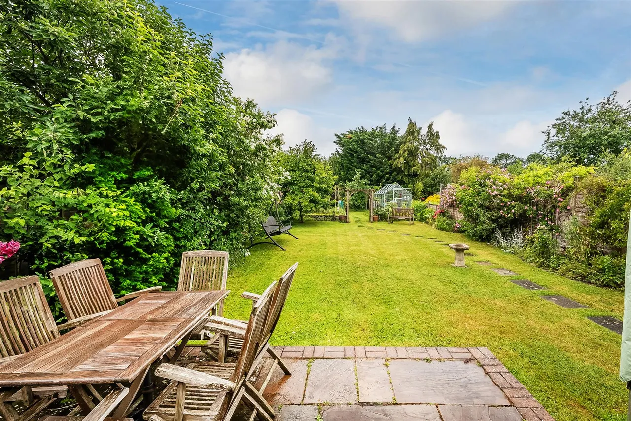 Hazel Way, Fetcham, KT22, photo 6