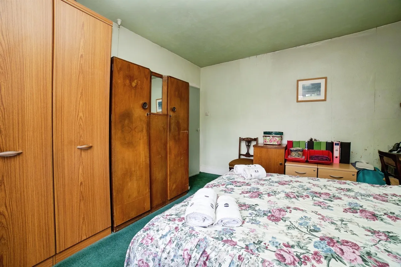 High Street, Loscoe, DE75, photo 19