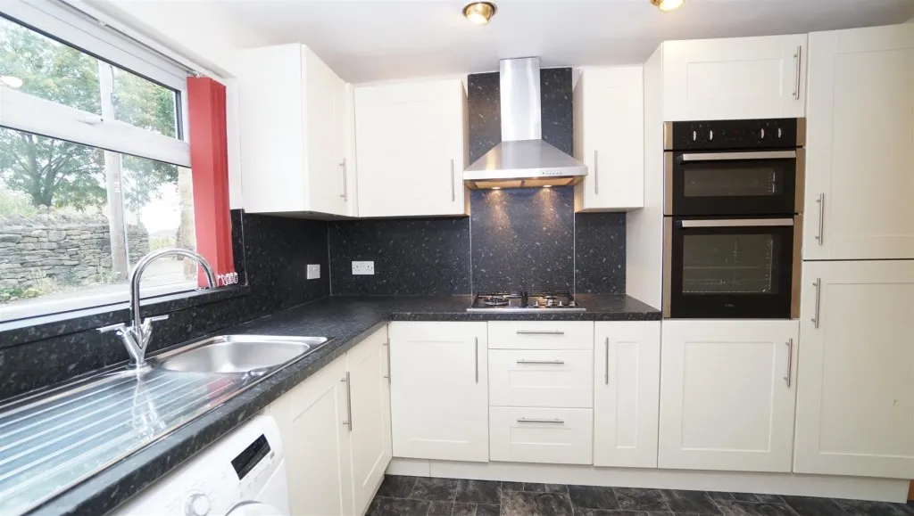 Stockhill Road, Greengates, photo 5