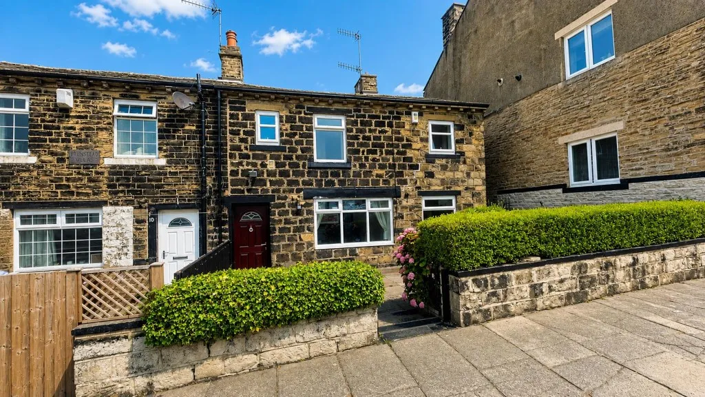 3 bed house for sale, Stockhill Road, Greengates