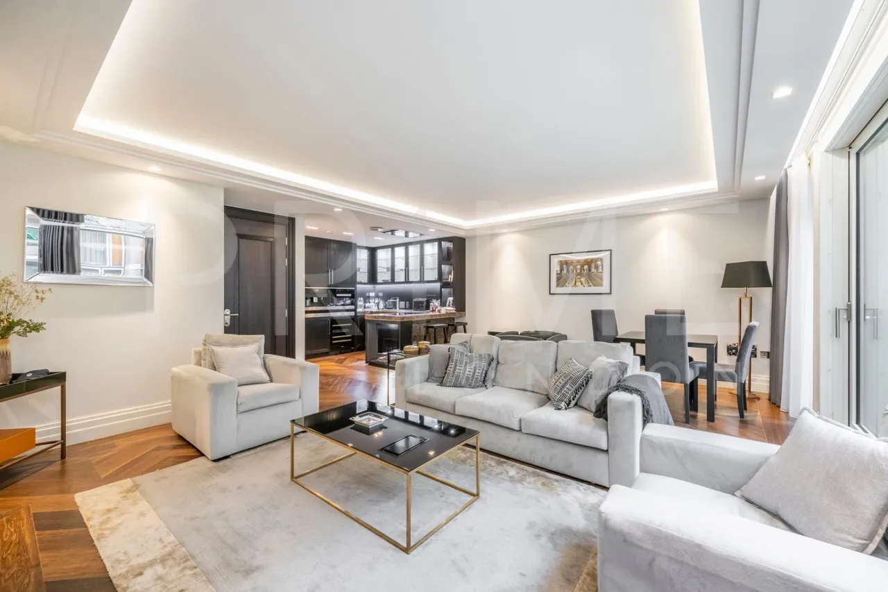 2 bed flat for sale, Strand, London, WC2R