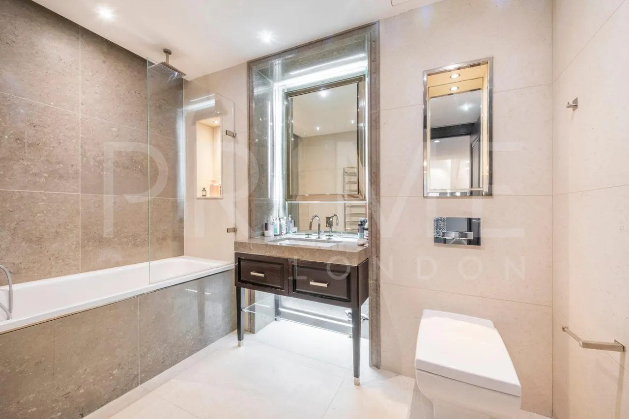 Strand, London, WC2R, photo 8