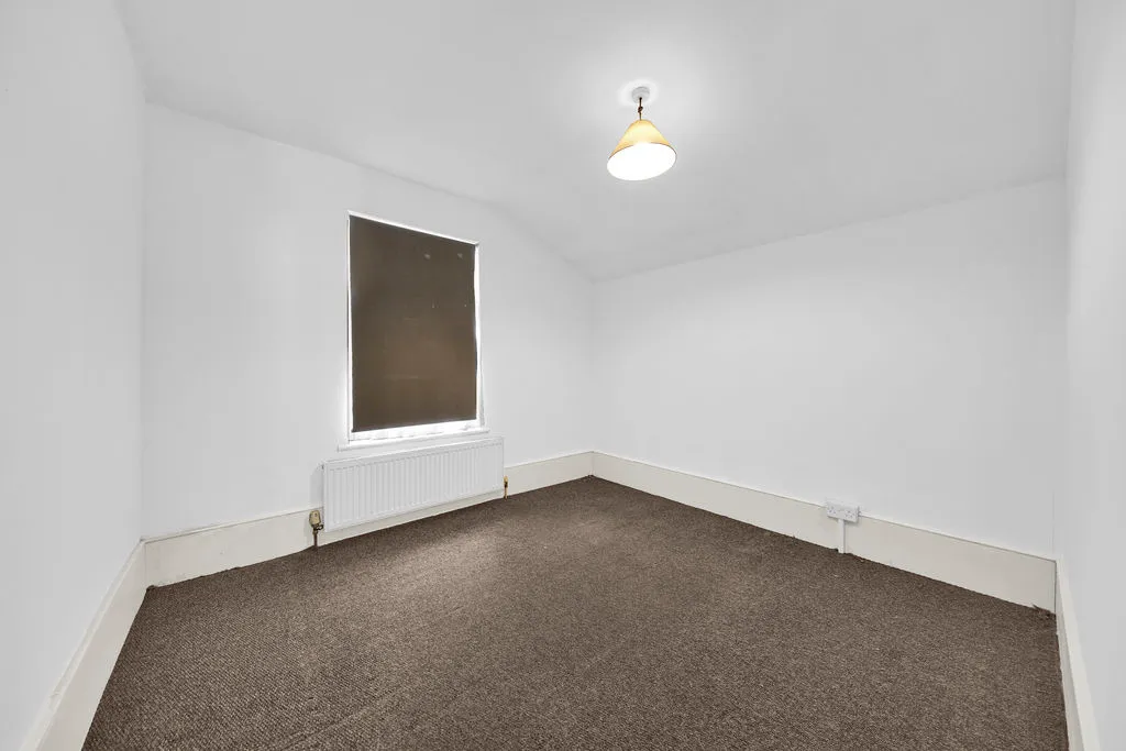 St. Albans Road, Ilford, IG3, photo 18