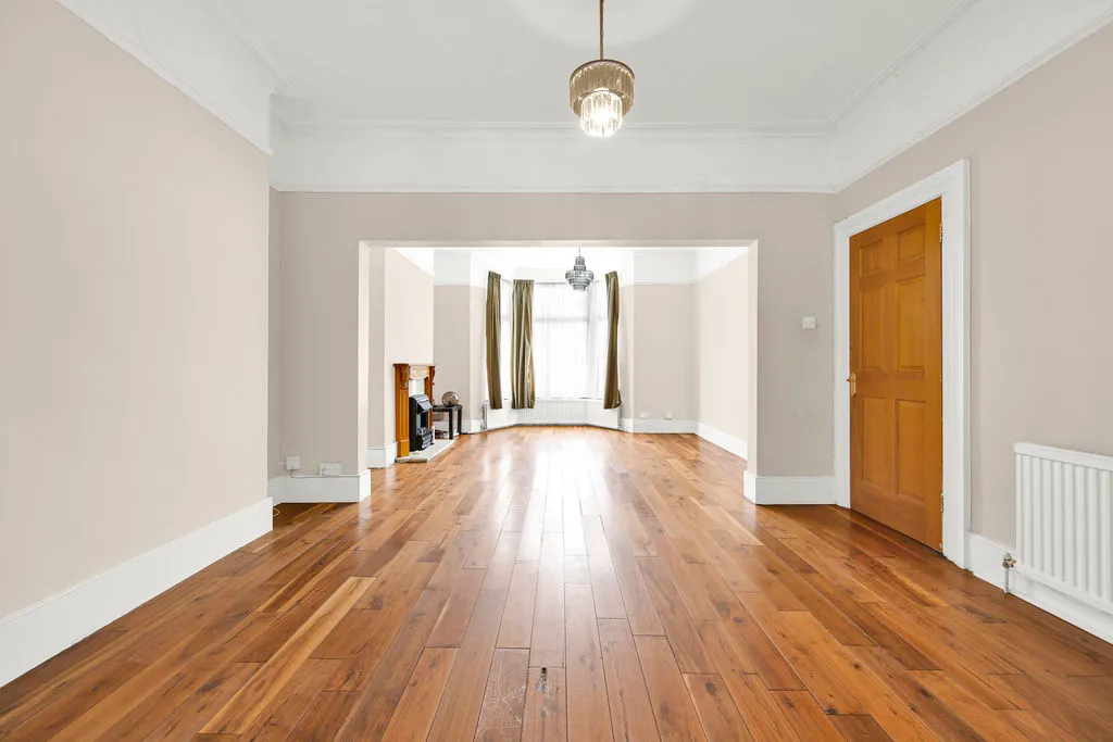 St. Albans Road, Ilford, IG3, photo 4
