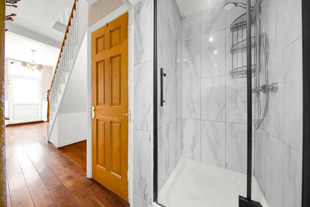 St. Albans Road, Ilford, IG3, photo 6