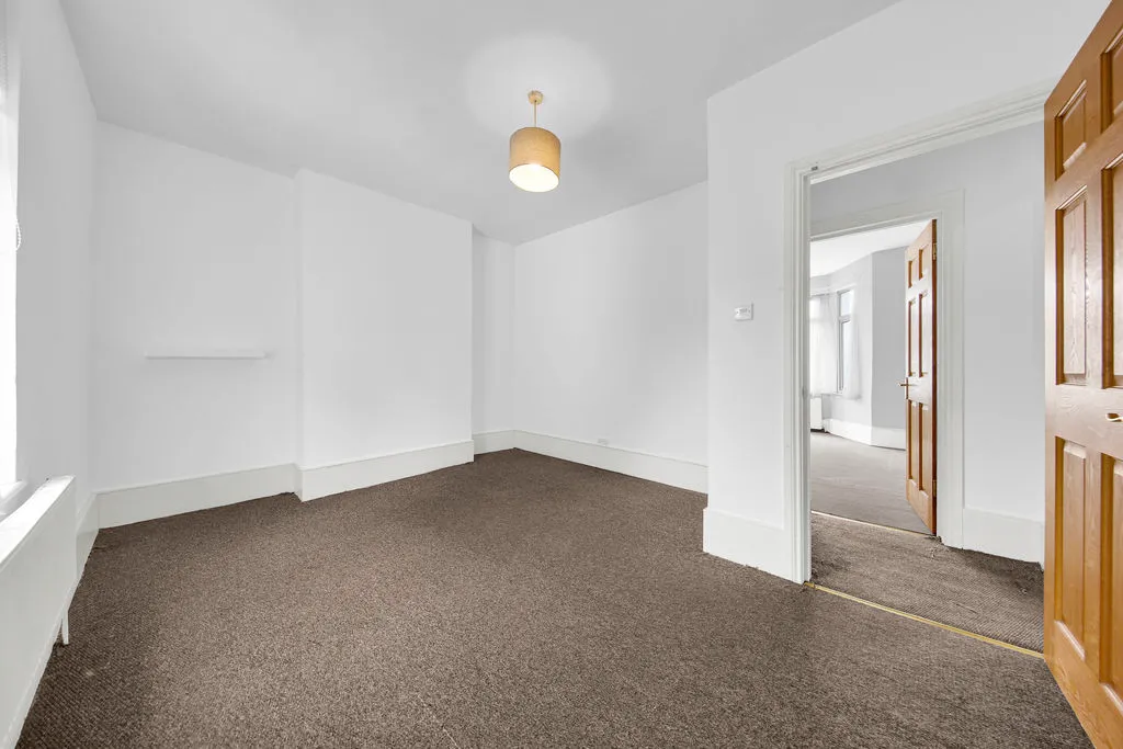 St. Albans Road, Ilford, IG3, photo 22