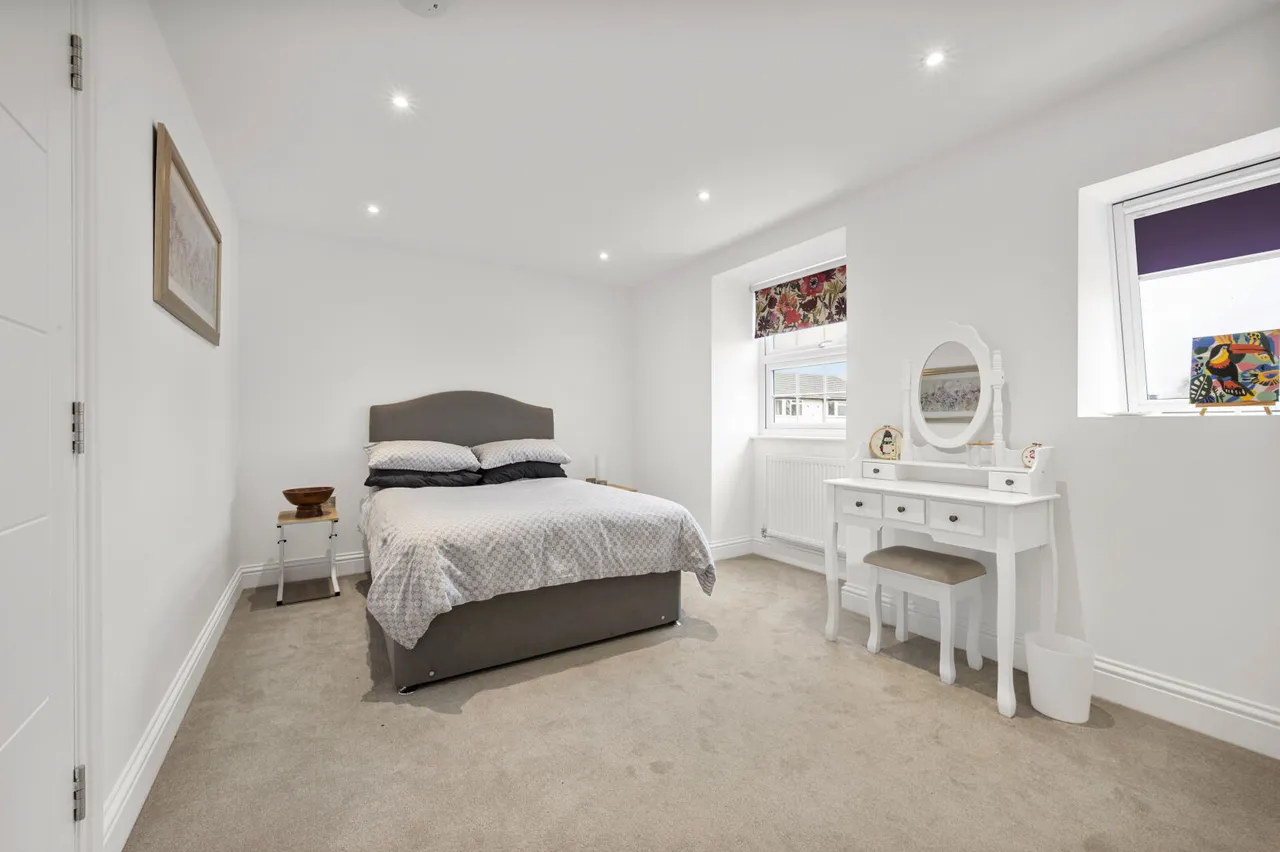 Villiers Avenue, Surbiton, KT5, photo 8