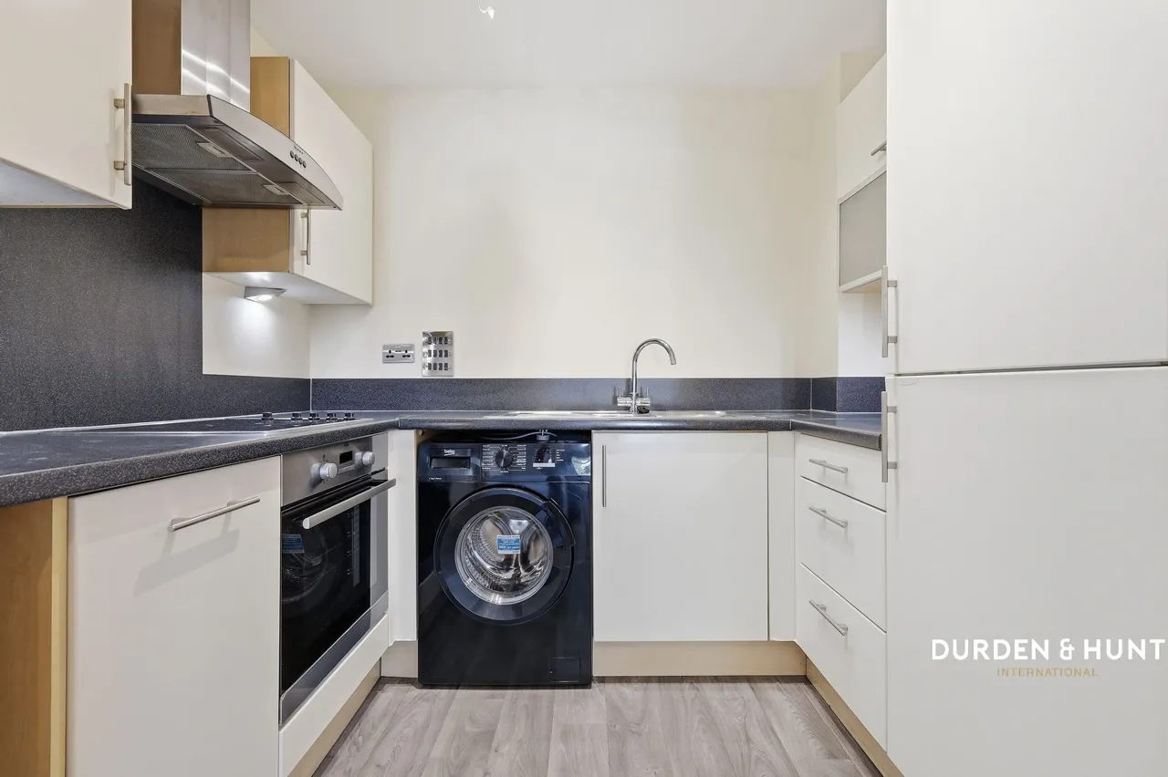 Butts Green Road, Hornchurch, RM11, photo 5