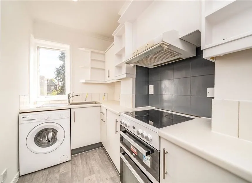 Claremont Road, Cricklewood, NW2, photo 3