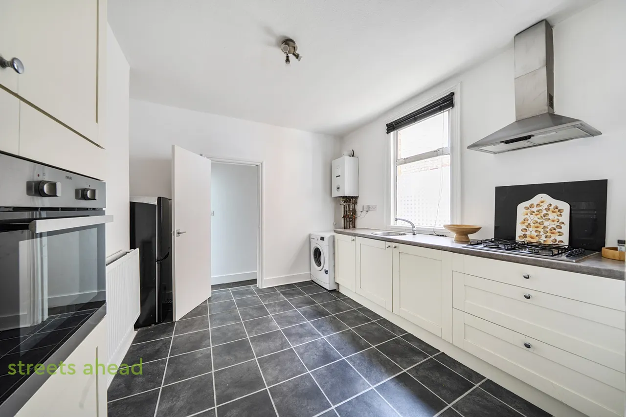 Pembury Road, London, SE25, photo 3