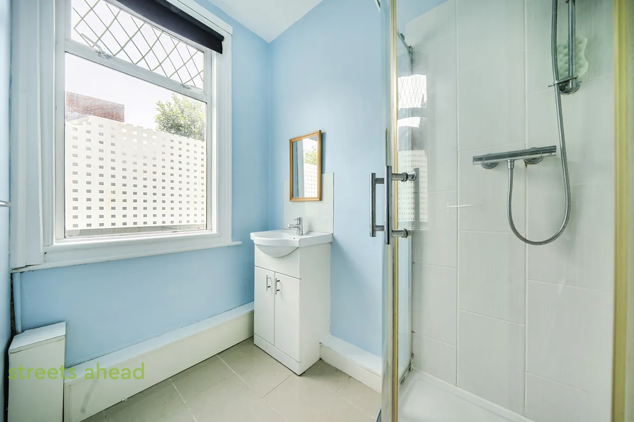 Pembury Road, London, SE25, photo 14