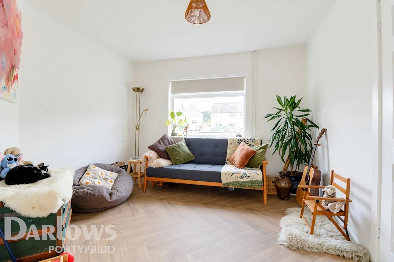 Gwaun Road, Pontypridd, photo 5