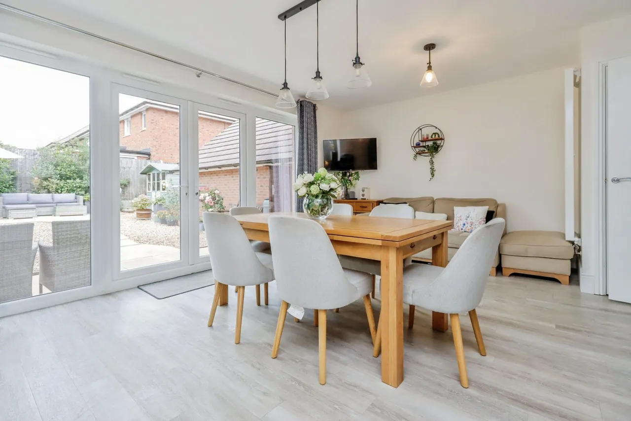 Herbert Owen Drive, Priorslee, TF2, photo 8