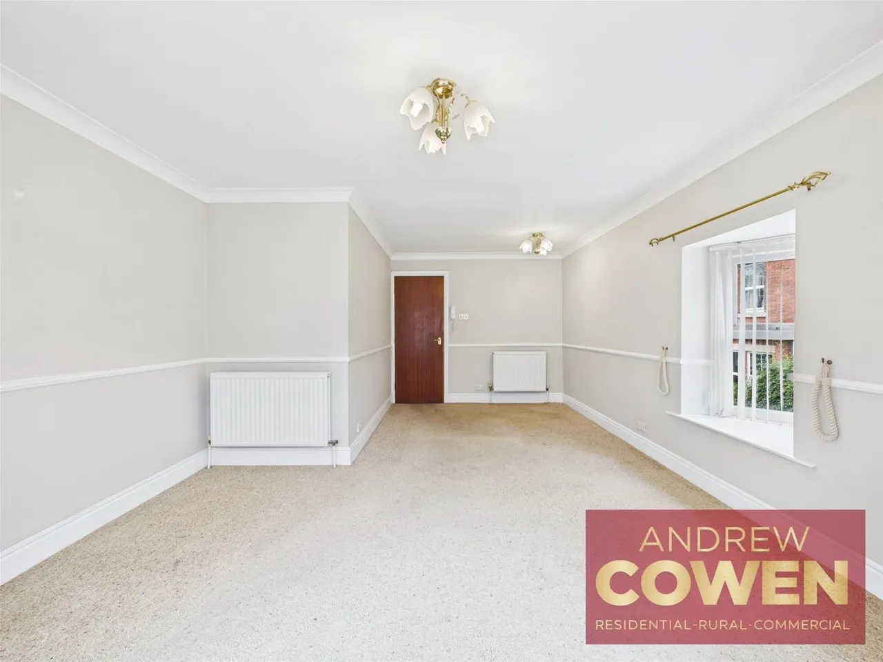 Royal Avenue, Scarborough, North Yorkshire YO11 2NB, photo 5