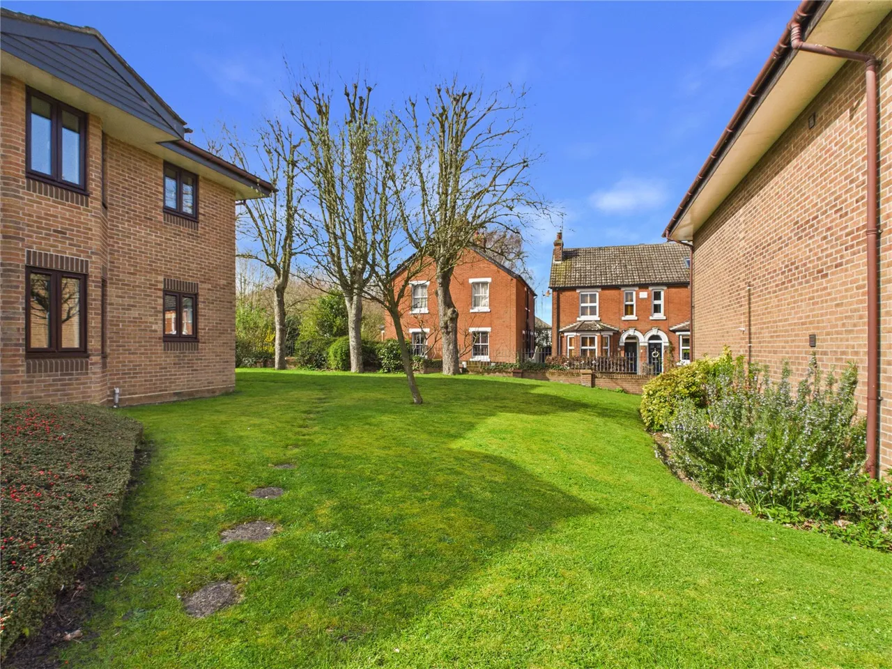 Swan Court, Mistley, CO11, photo 13