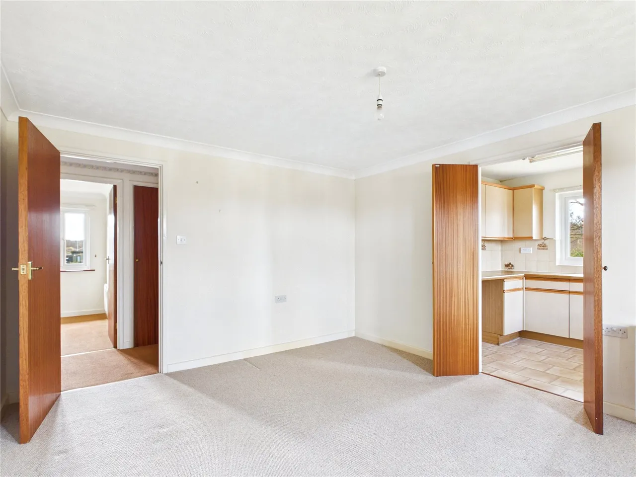 Swan Court, Mistley, CO11, photo 5
