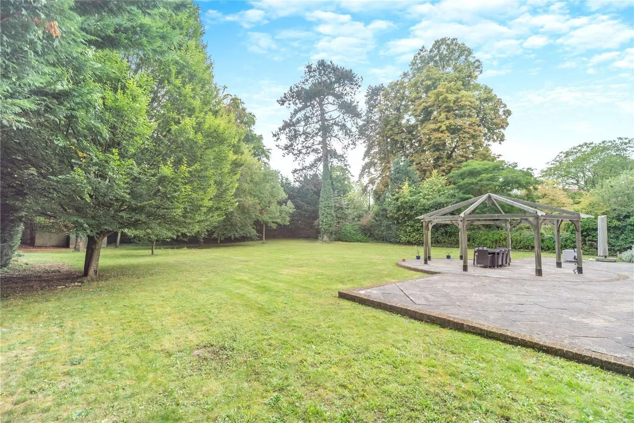 Flowers Hill, Pangbourne, Reading, RG8 7BD, photo 4