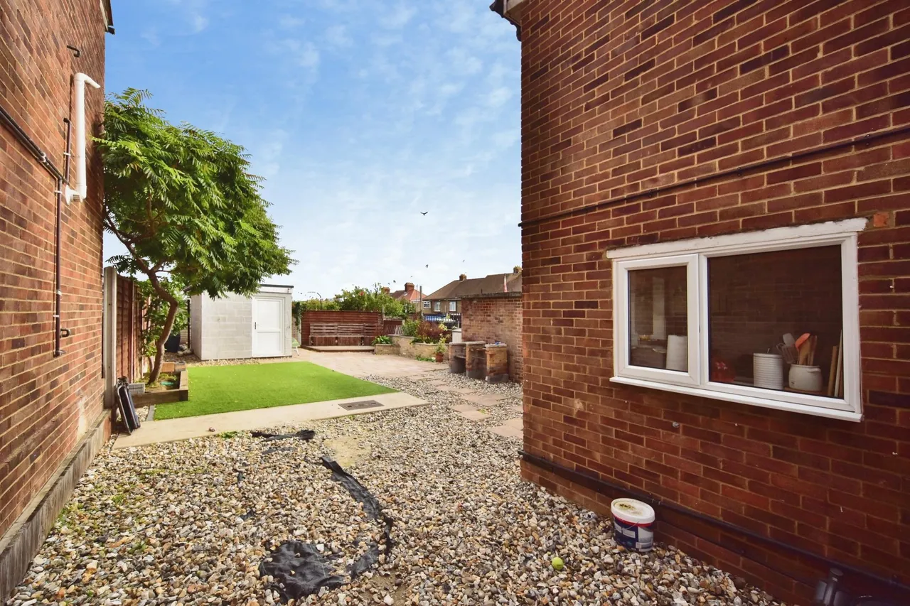 Derwent Way, Rainham, ME8, photo 14