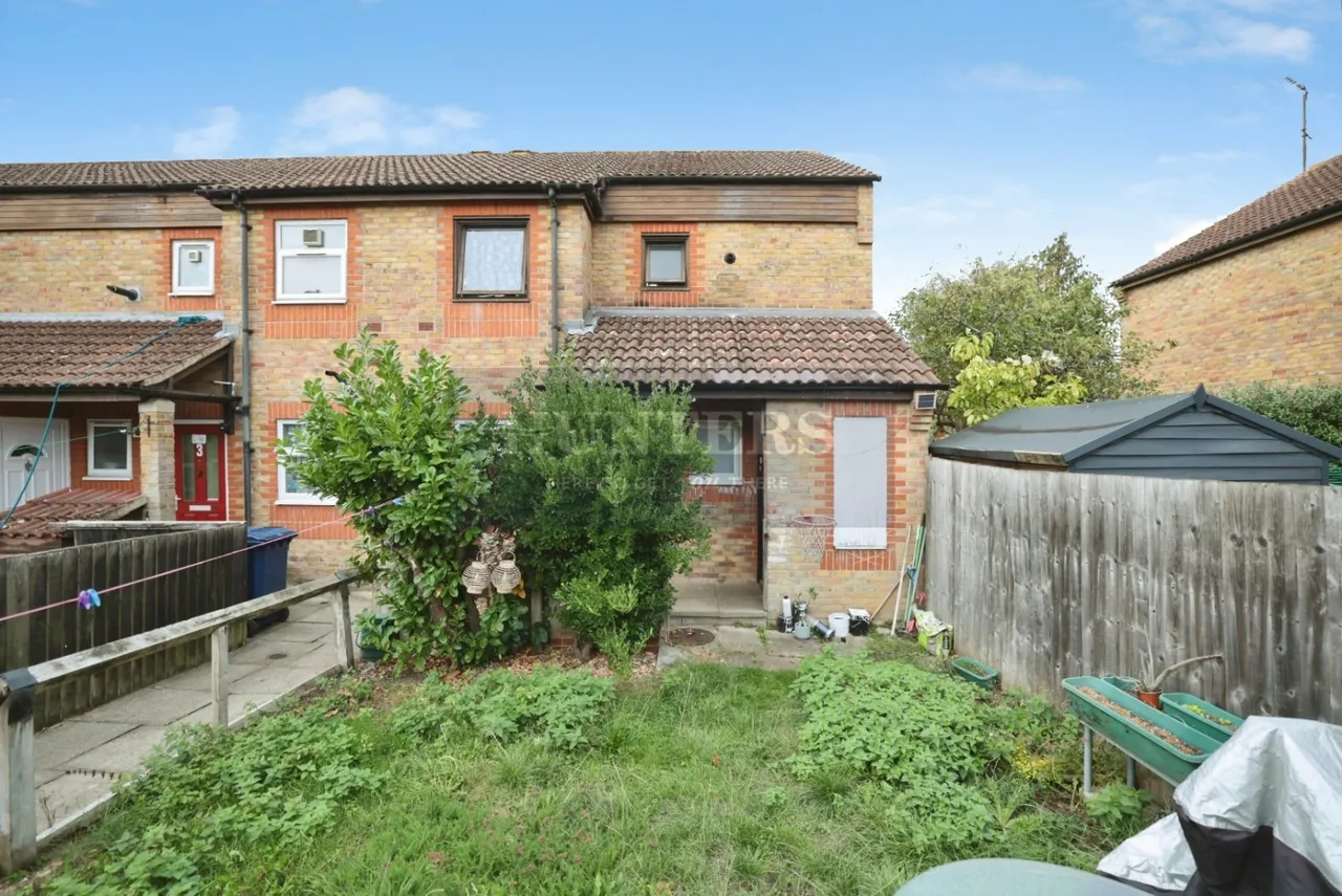 Howcroft Lane, Greenford, UB6, photo 7