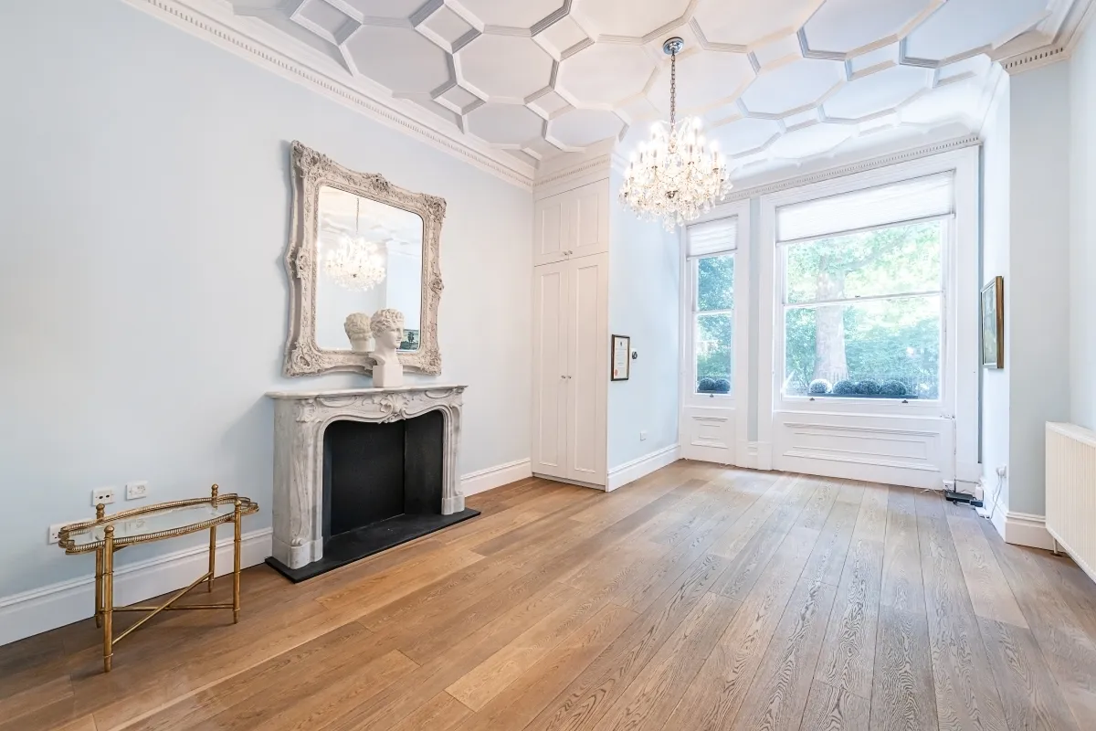 Lower Sloane Street, London, SW1W, photo 2