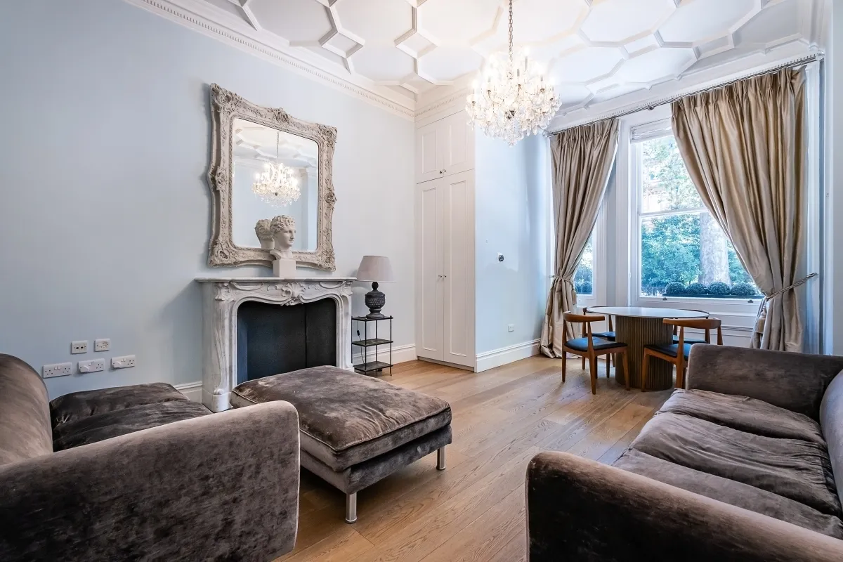 1 bed flat to rent, Lower Sloane Street, London, SW1W